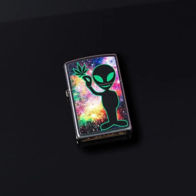 Zippo Cannabis Alien Iridescent Lighter-